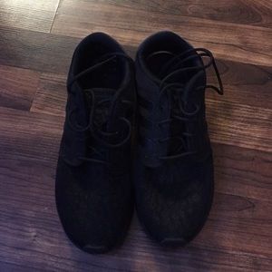 Adidas Cloud foam Athletic Shoes Size Women’s 10